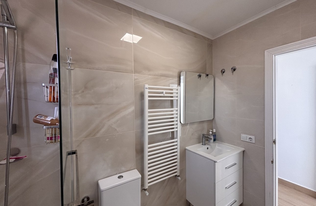 Resale - Villa - Orihuela Costa - Playa Flamenca