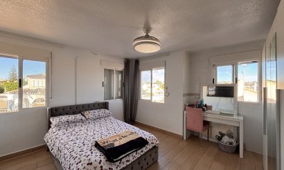 Resale - Villa - Orihuela Costa - Playa Flamenca