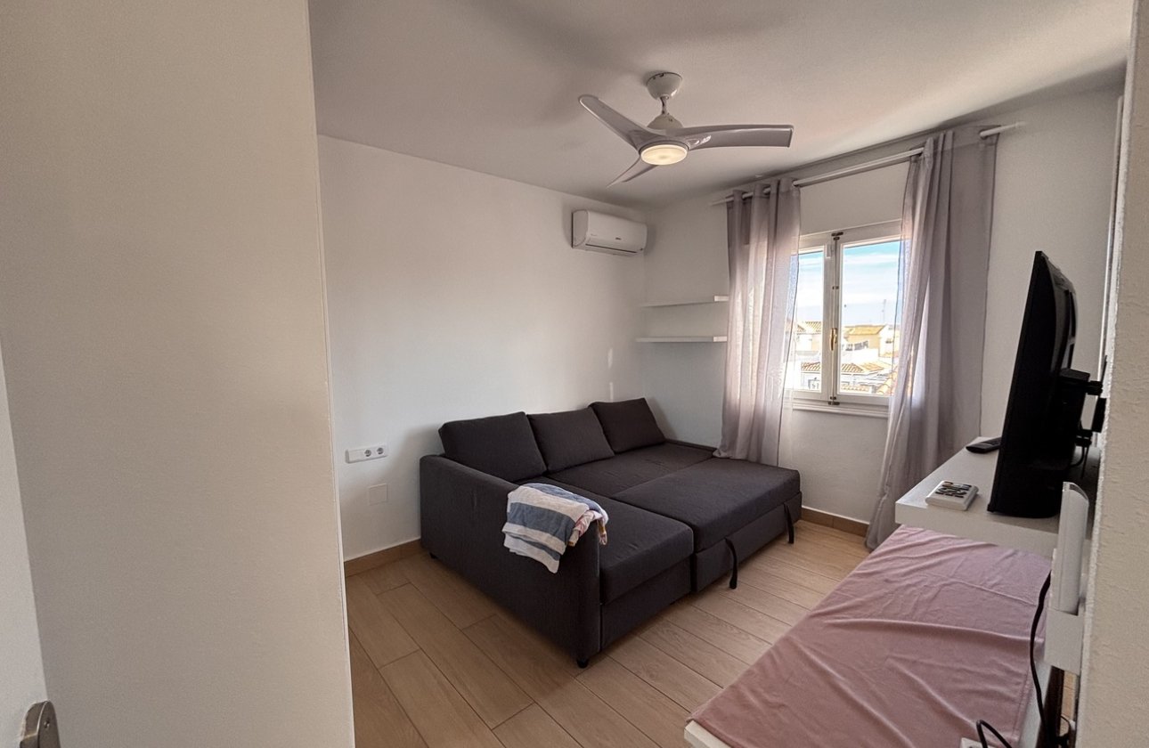 Resale - Villa - Orihuela Costa - Playa Flamenca