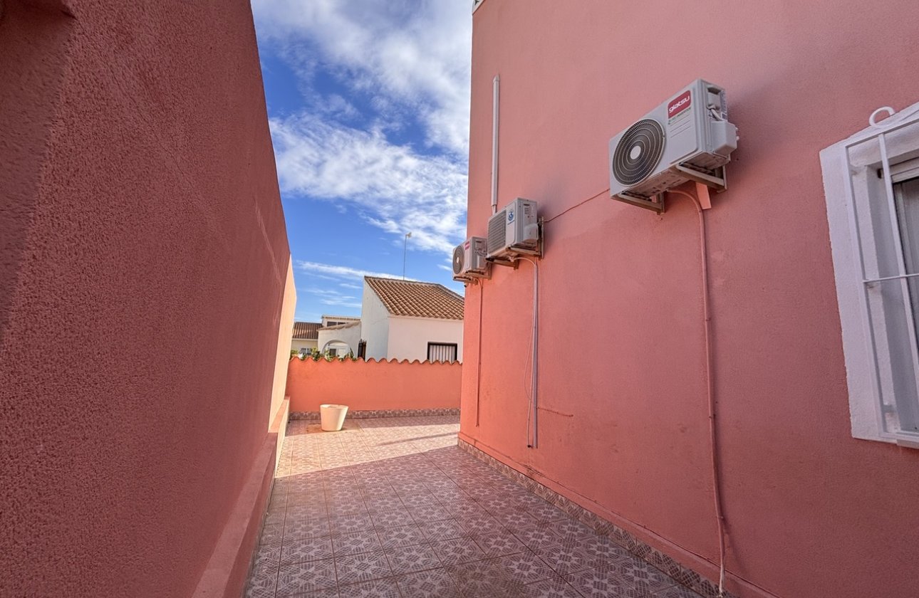 Resale - Villa - Orihuela Costa - Playa Flamenca