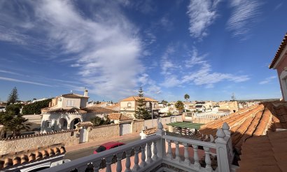 Resale - Villa - Orihuela Costa - Playa Flamenca