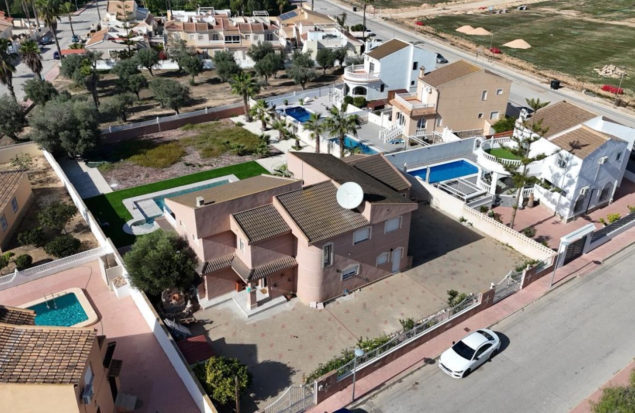Resale - Villa - Benijofar