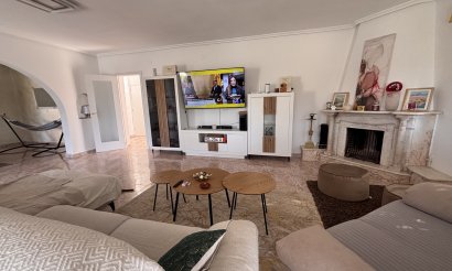 Resale - Villa - Benijofar