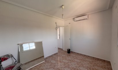 Resale - Villa - Benijofar