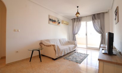 Resale - Apartment / flat - Torrevieja - San Luis