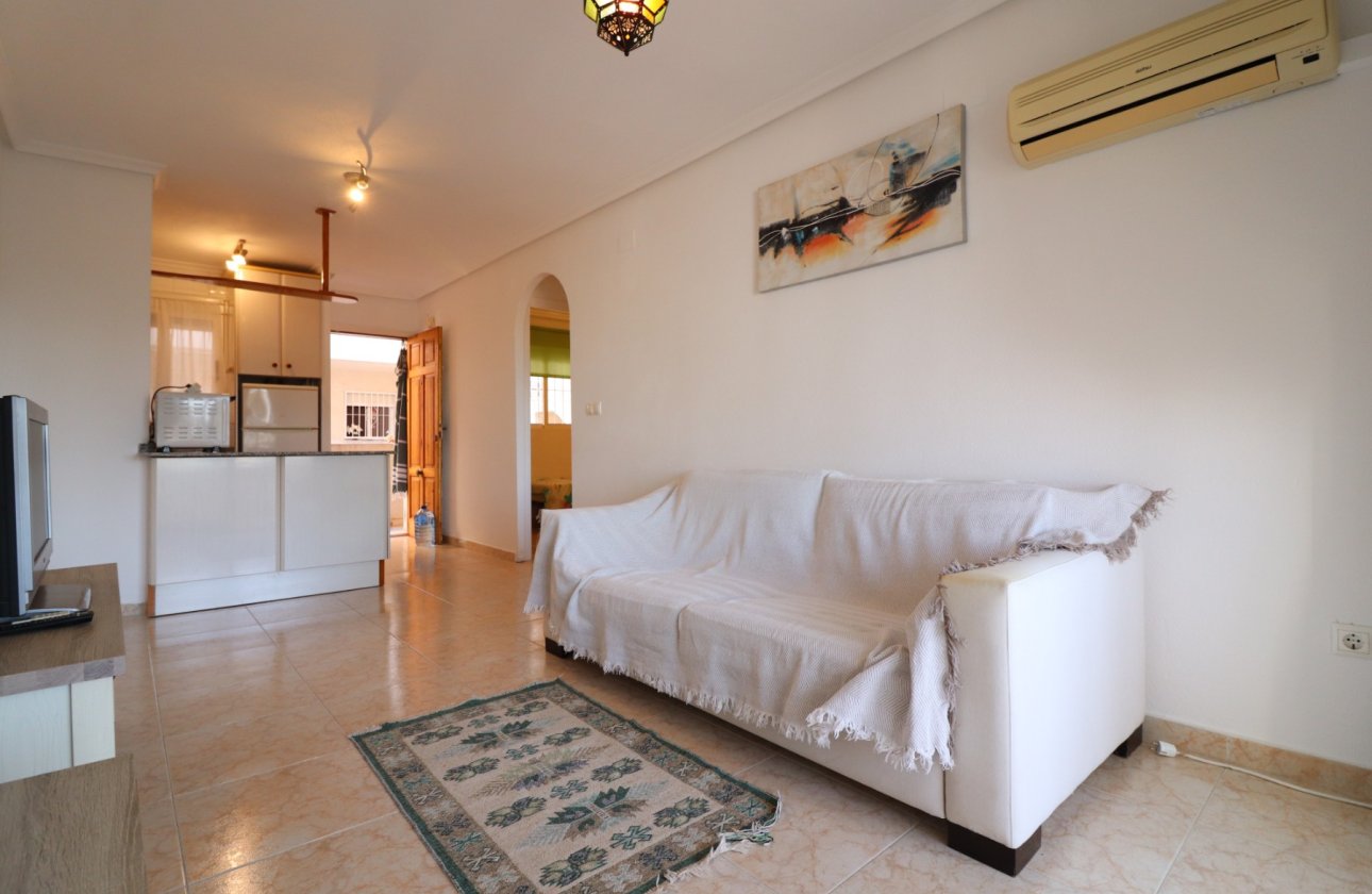 Resale - Apartment / flat - Torrevieja - San Luis