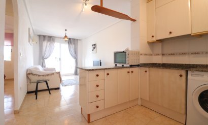 Resale - Apartment / flat - Torrevieja - San Luis