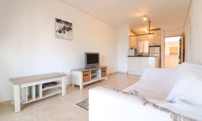 Resale - Apartment / flat - Torrevieja - San Luis