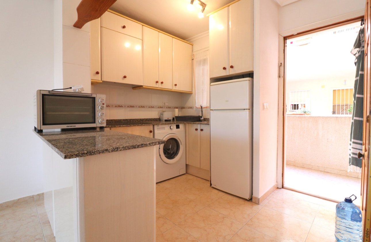 Resale - Apartment / flat - Torrevieja - San Luis