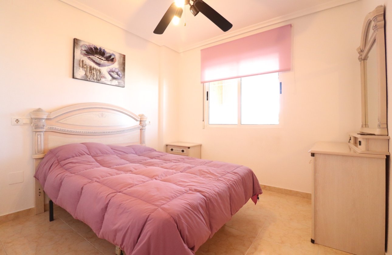 Resale - Apartment / flat - Torrevieja - San Luis