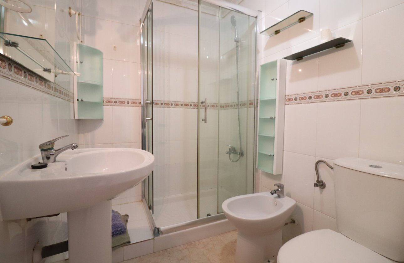 Resale - Apartment / flat - Torrevieja - San Luis