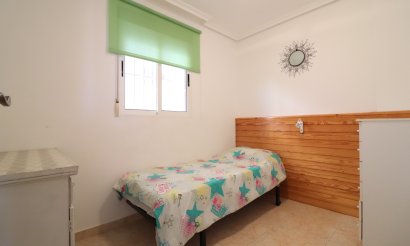 Resale - Apartment / flat - Torrevieja - San Luis