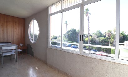 Resale - Apartment / flat - Torrevieja - San Luis