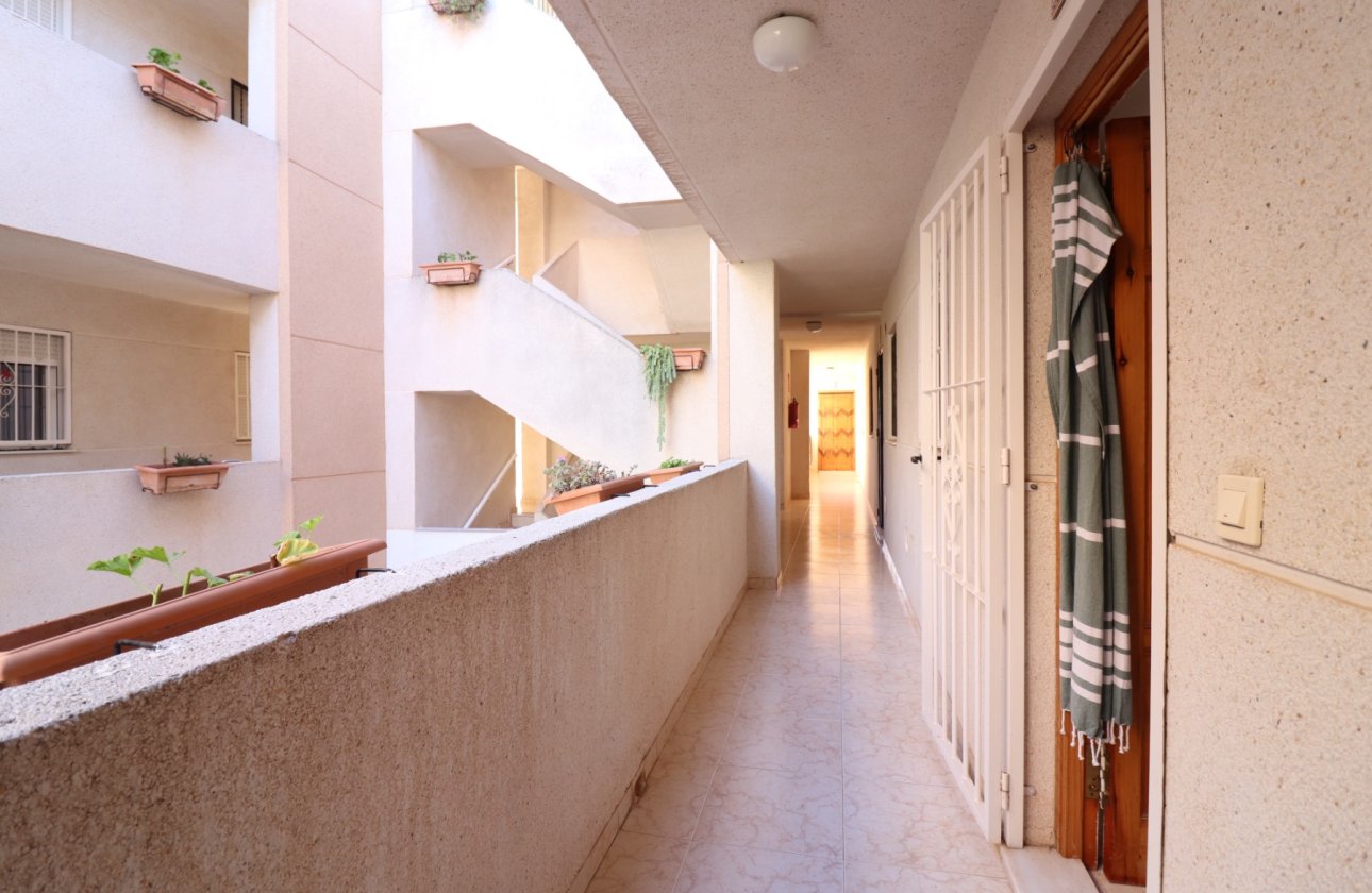 Resale - Apartment / flat - Torrevieja - San Luis
