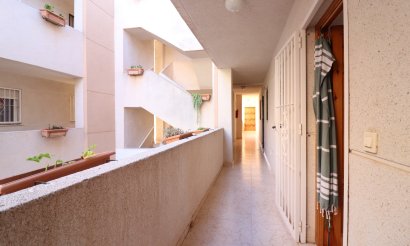Resale - Apartment / flat - Torrevieja - San Luis