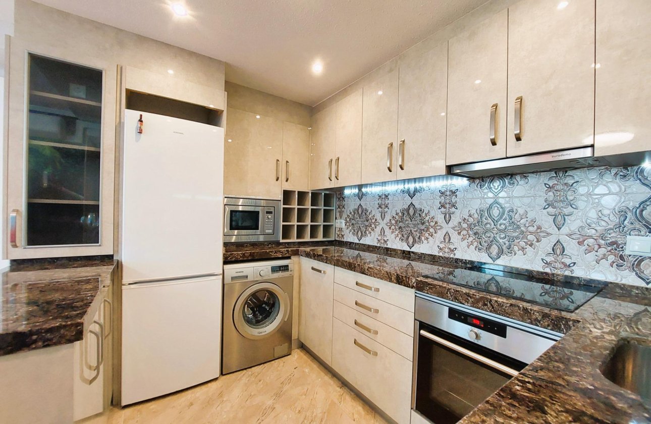 Resale - Apartment / flat - Torrevieja - La Mata