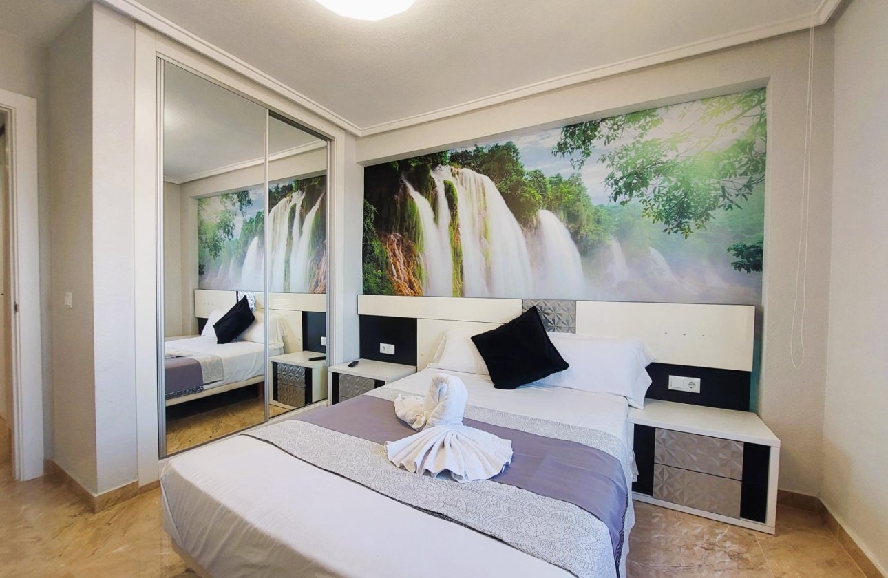 Resale - Apartment / flat - Torrevieja - La Mata