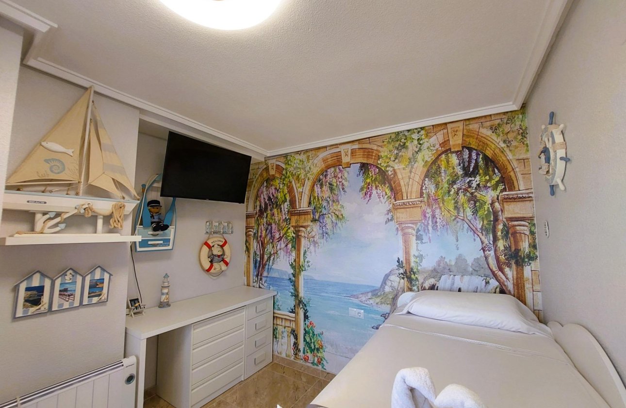 Resale - Apartment / flat - Torrevieja - La Mata