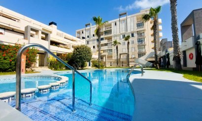 Resale - Apartment / flat - Torrevieja - La Mata