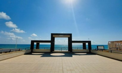 Resale - Apartment / flat - Torrevieja - La Mata