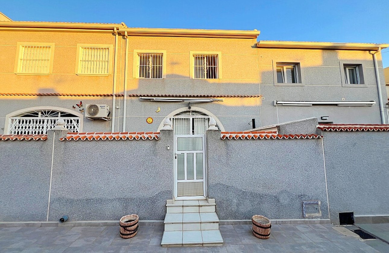 Resale - Townhouse - Torrevieja - La Siesta