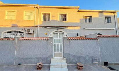 Resale - Townhouse - Torrevieja - La Siesta
