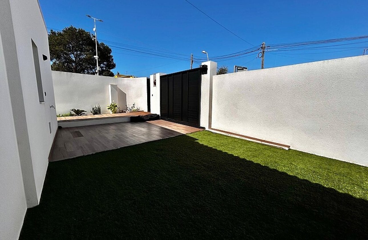 Resale - Villa - Torrevieja - Los Balcones