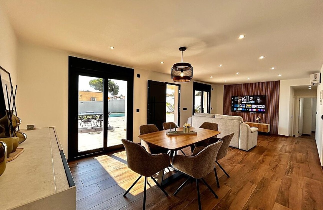 Resale - Villa - Torrevieja - Los Balcones