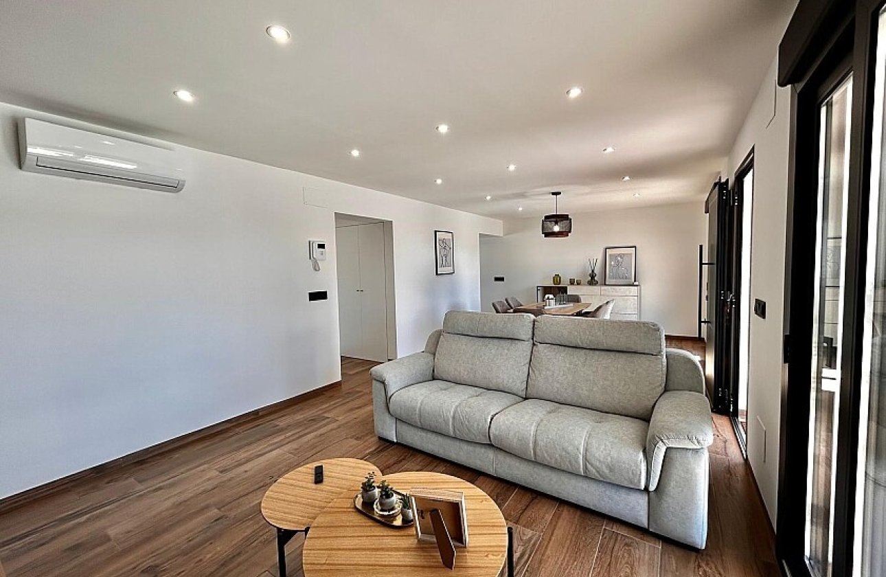 Resale - Villa - Torrevieja - Los Balcones