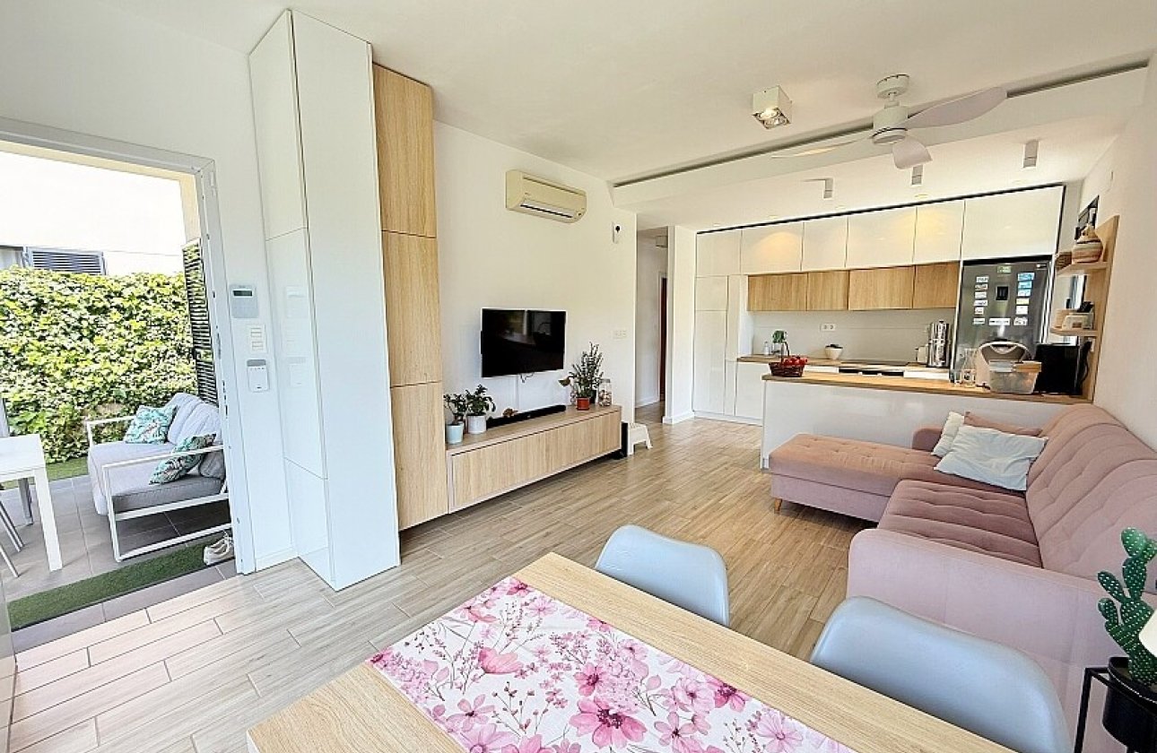 Resale - Villa - Orihuela Costa - La Zenia