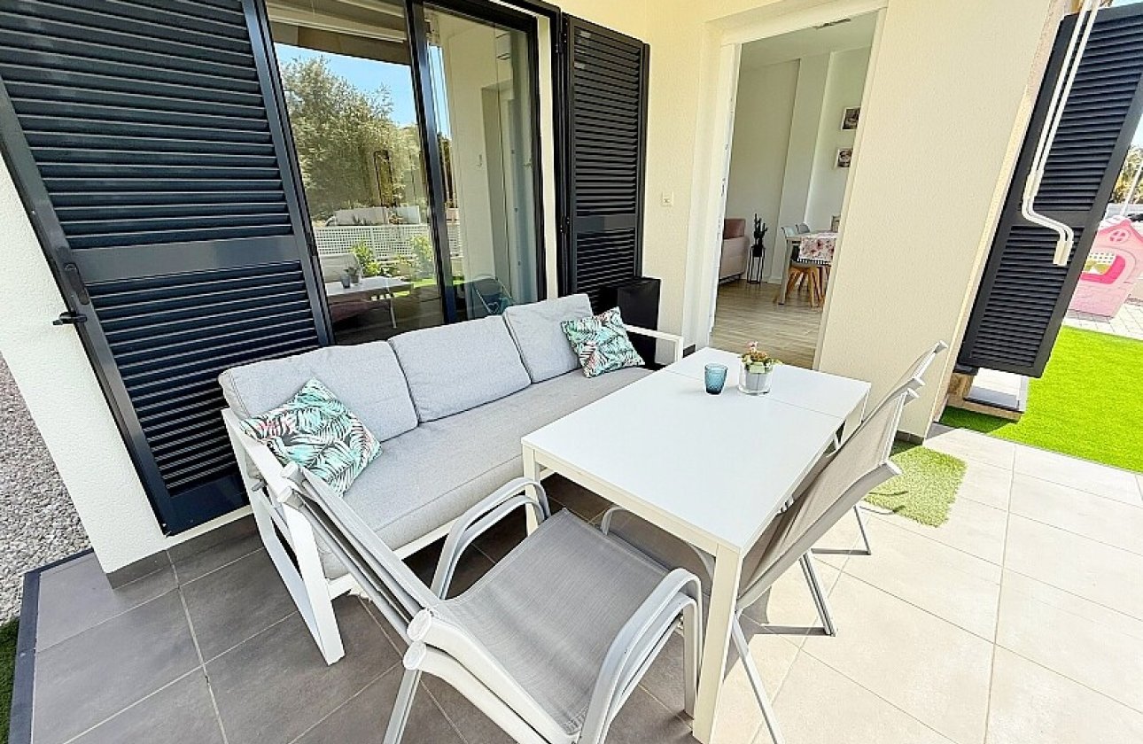 Resale - Villa - Orihuela Costa - La Zenia