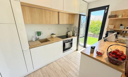 Resale - Villa - Orihuela Costa - La Zenia