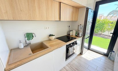 Resale - Villa - Orihuela Costa - La Zenia