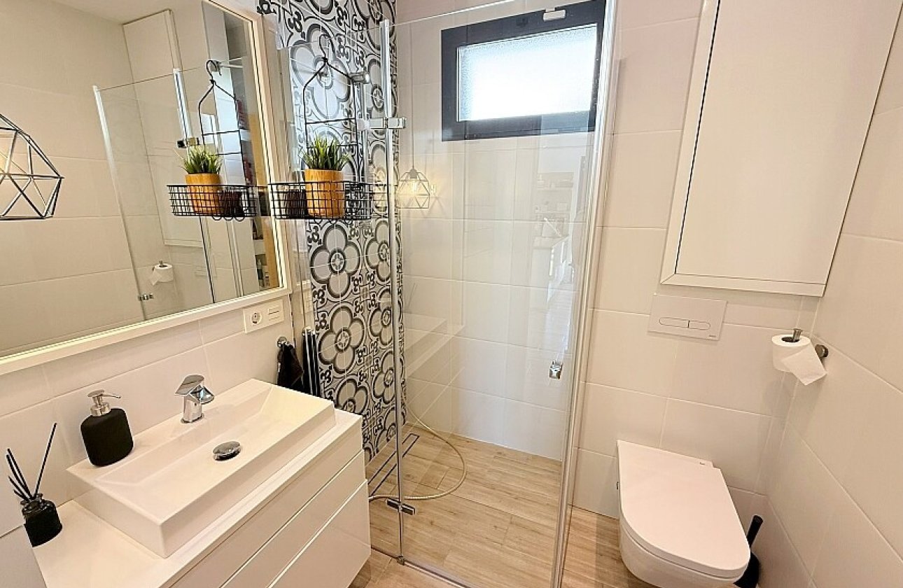 Resale - Villa - Orihuela Costa - La Zenia