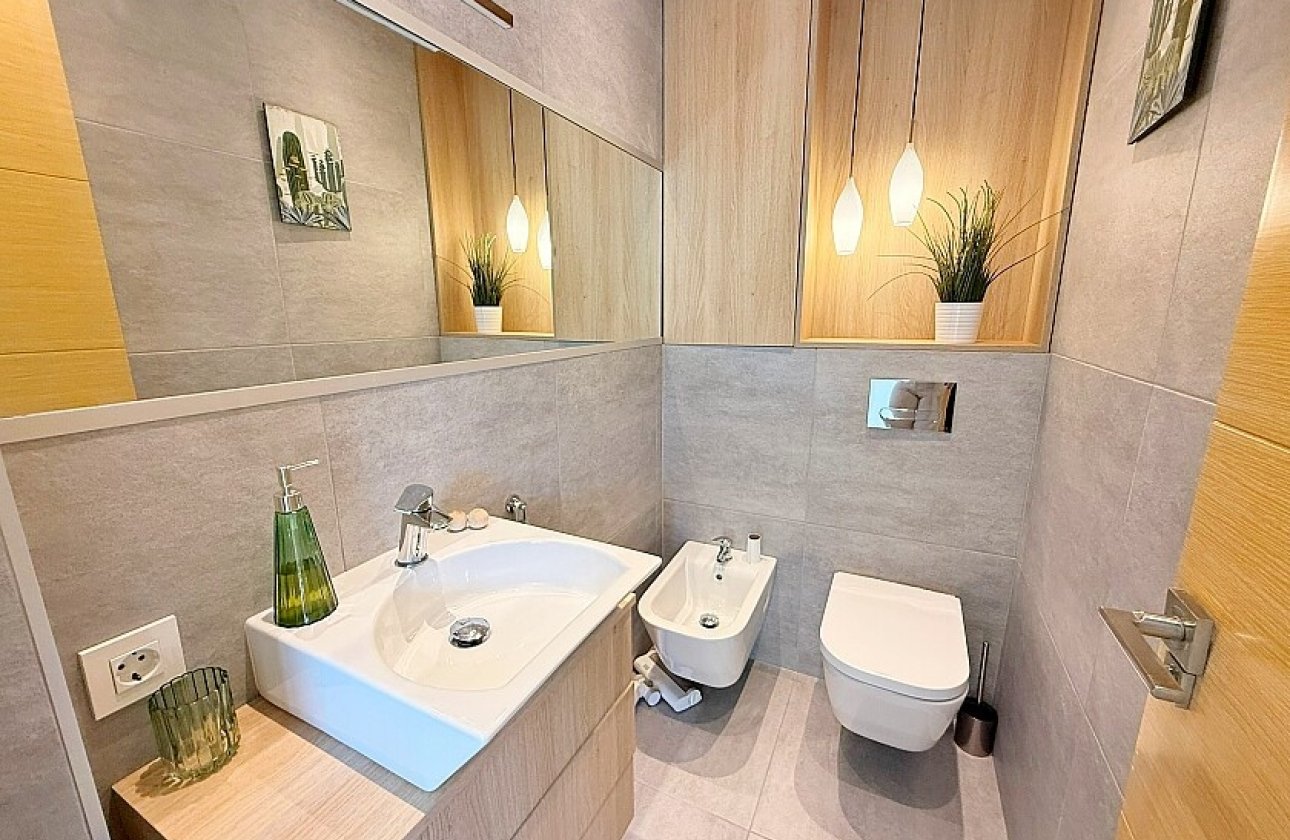 Resale - Villa - Orihuela Costa - La Zenia