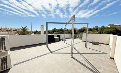 Resale - Villa - Orihuela Costa - La Zenia