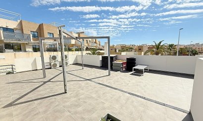 Resale - Villa - Orihuela Costa - La Zenia