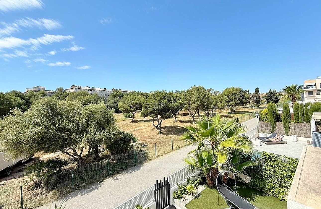 Resale - Villa - Orihuela Costa - La Zenia