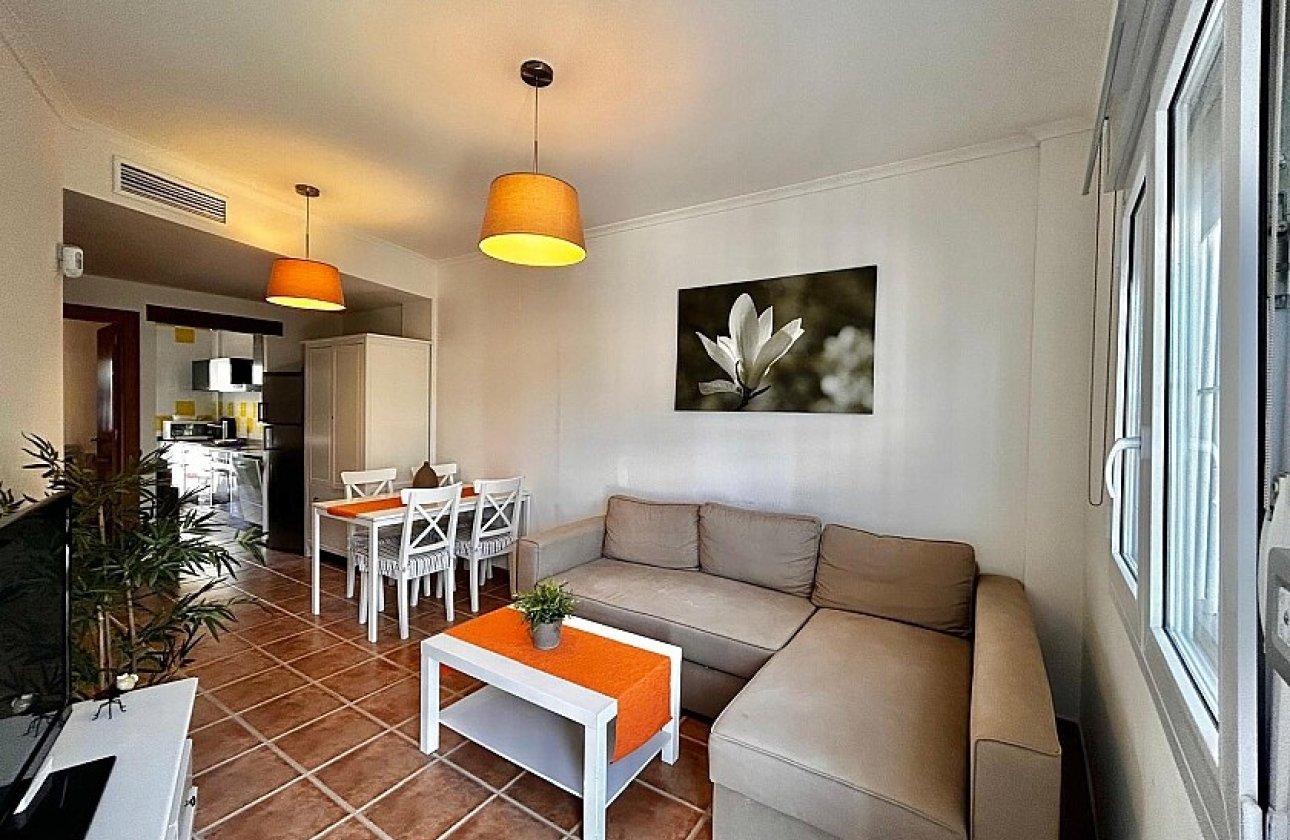 Resale - Townhouse - Mil Palmeras