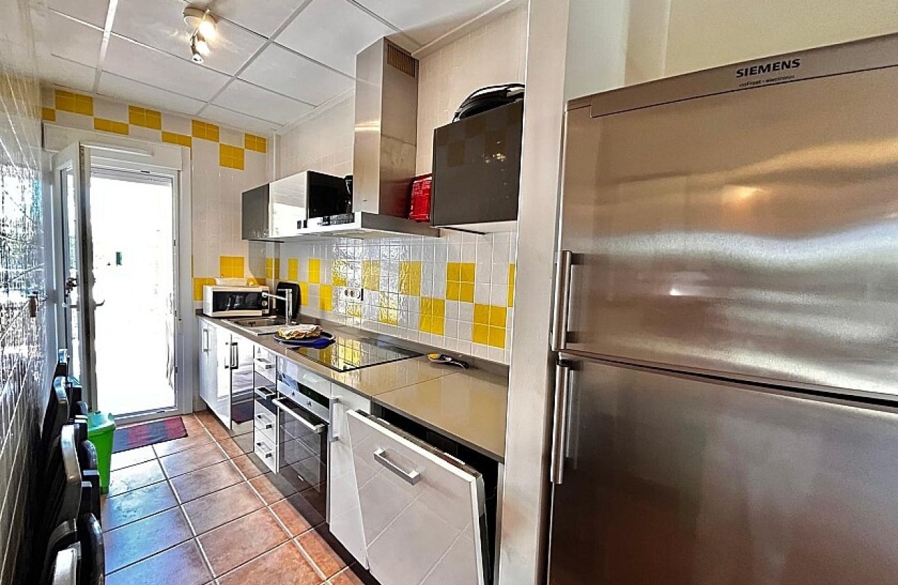 Resale - Townhouse - Mil Palmeras