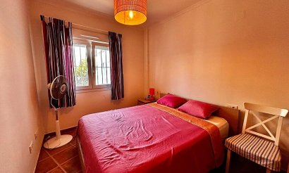 Resale - Townhouse - Mil Palmeras