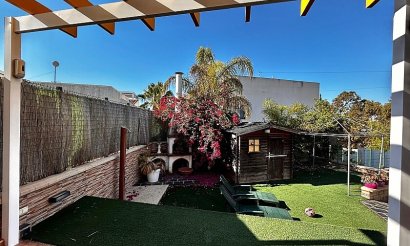 Resale - Townhouse - Mil Palmeras