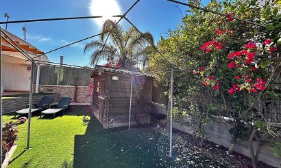 Resale - Townhouse - Mil Palmeras