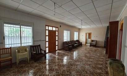 Resale - Villa - Catral