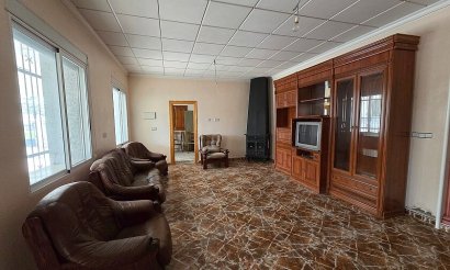 Resale - Villa - Catral