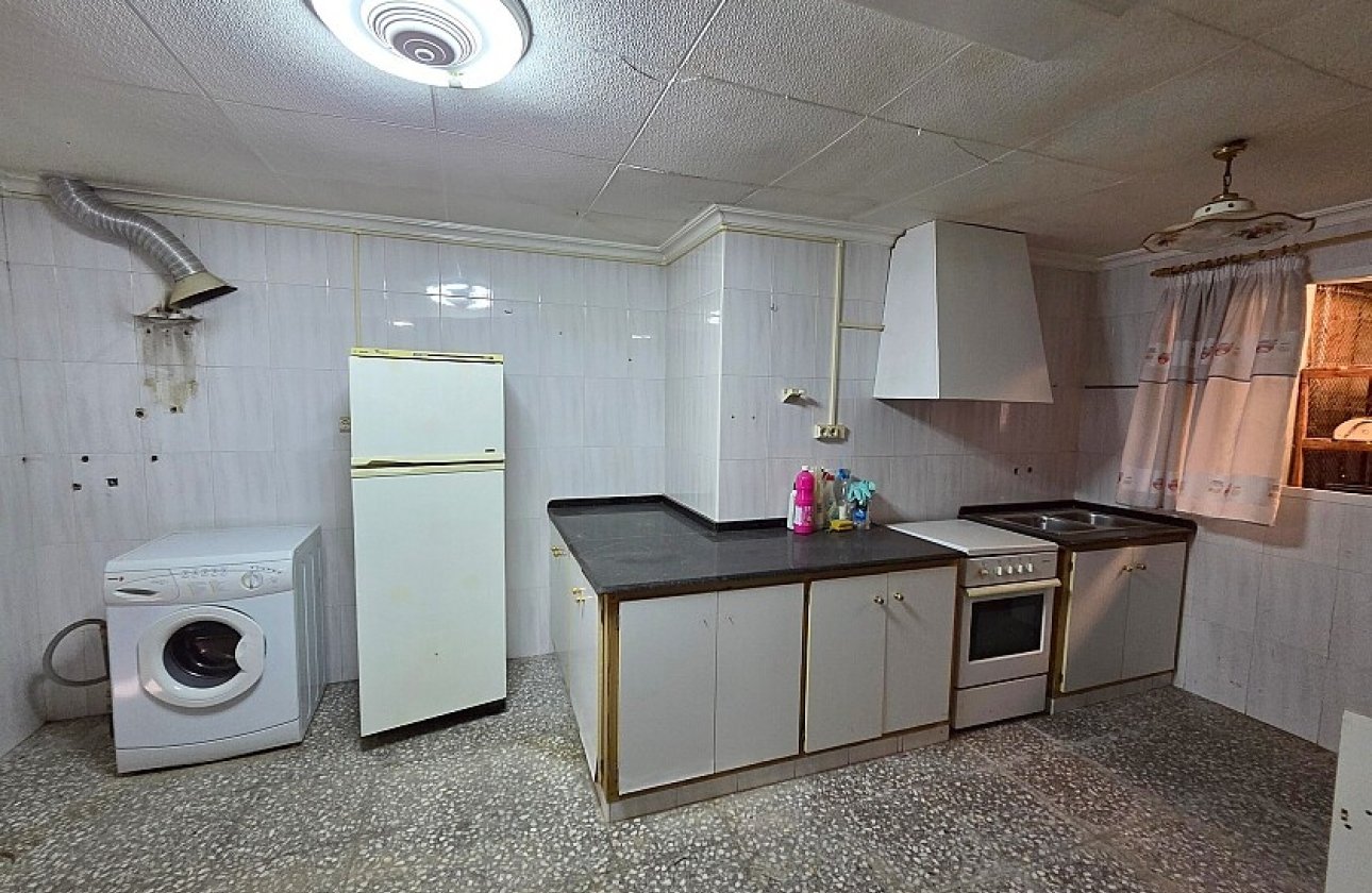 Resale - Villa - Catral