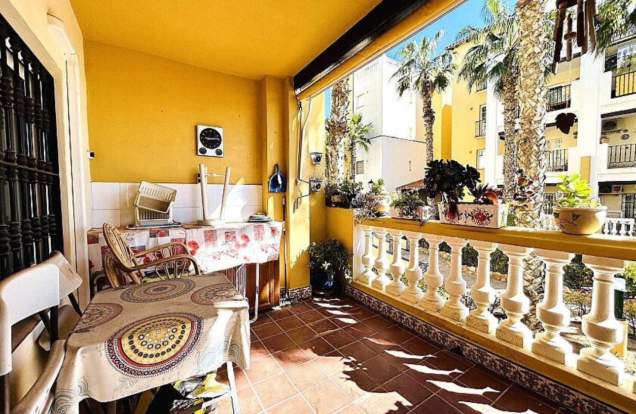 Resale - Apartment / flat - Torrevieja - Playa de los Locos