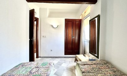 Resale - Apartment / flat - Torrevieja - Playa de los Locos