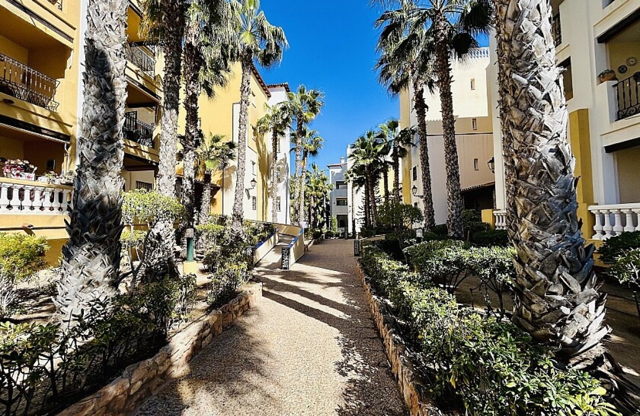 Resale - Apartment / flat - Torrevieja - Playa de los Locos