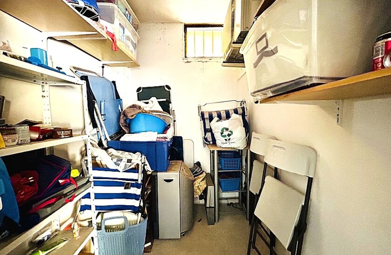 Resale - Apartment / flat - Torrevieja - Playa de los Locos